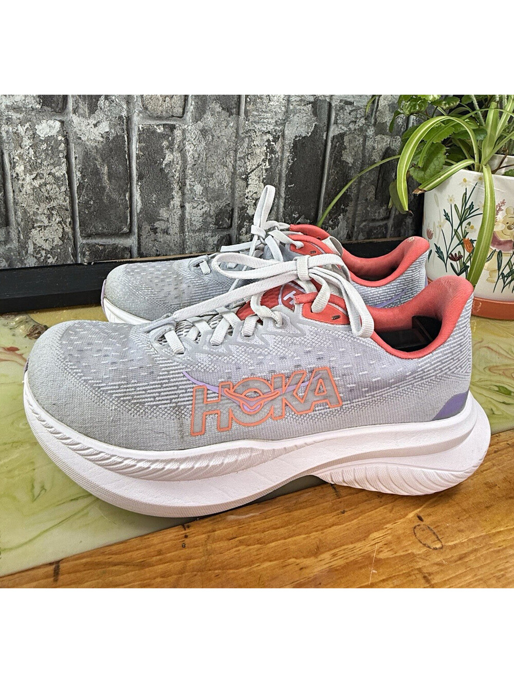 HOKA ONE ONE Mach 6 Running Shoes Breathable Mesh Low Top US 8 B Gray/Pink